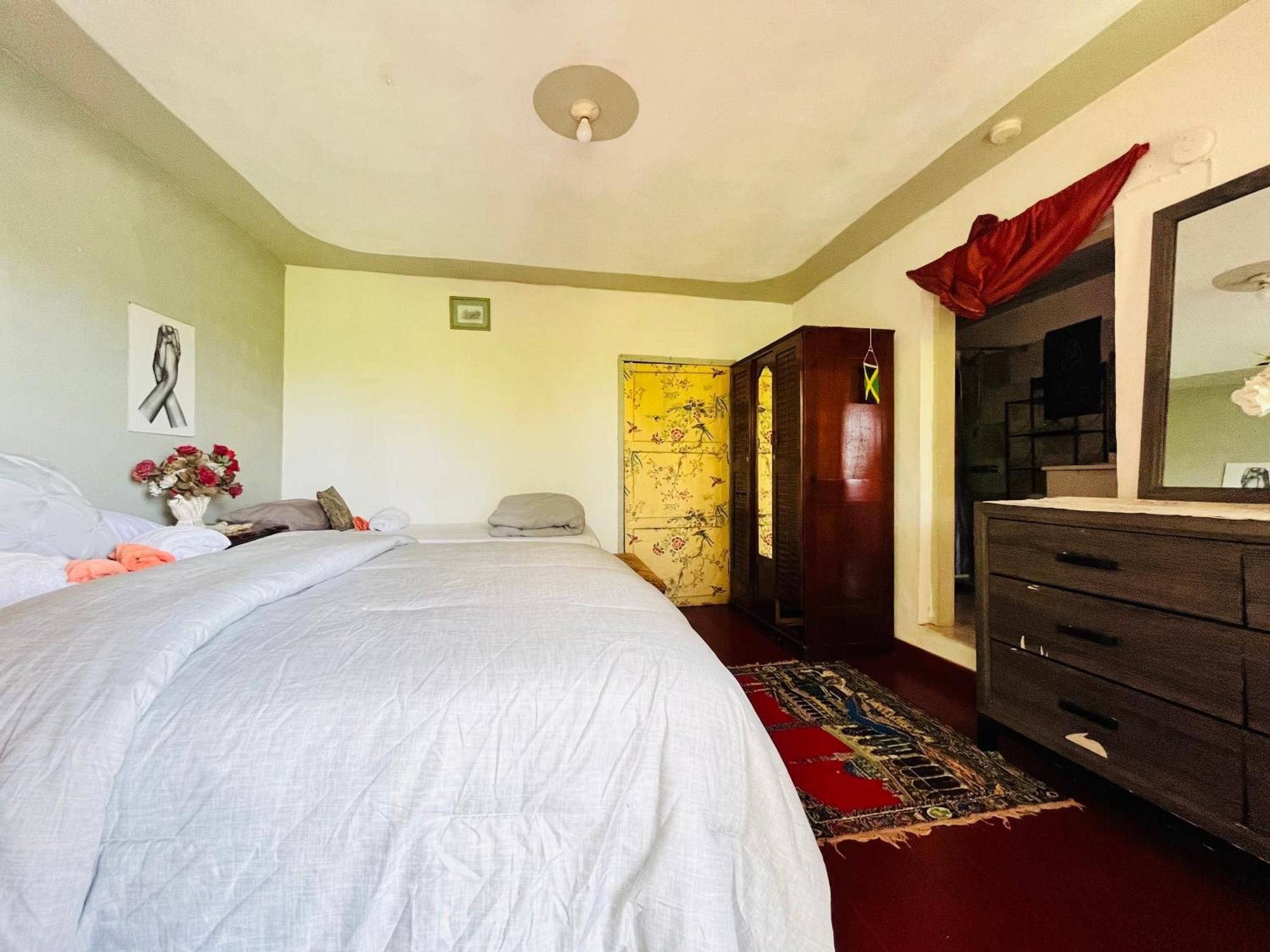Nine Miles Cultural Hangouts And Tours Stepney Luaran gambar